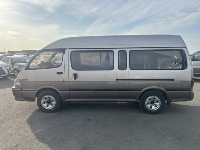 1996 Toyota HiAce JDM car for sale — photo 10 of 25
