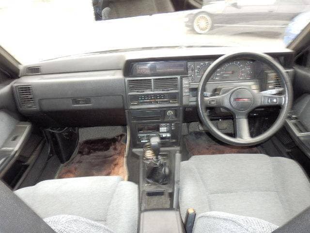 1987 Nissan Skyline JDM car for sale — photo 9 of 18