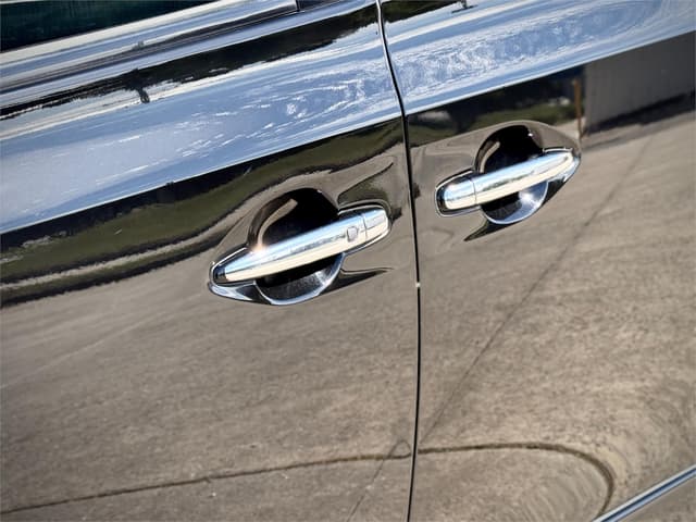 2012 Toyota Alphard JDM car for sale — photo 14 of 25