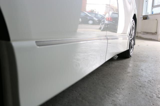 2010 Nissan Elgrand JDM car for sale — photo 16 of 25