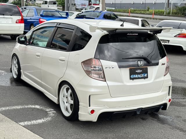 2011 Honda Fit JDM car for sale — photo 16 of 25