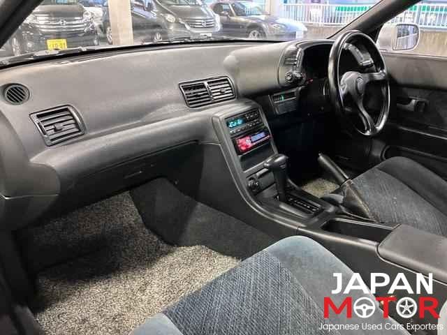1993 Nissan Skyline JDM car for sale — photo 7 of 10
