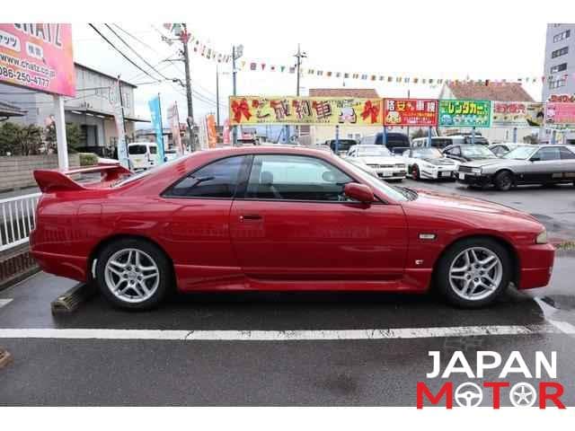 1996 Nissan Skyline JDM car for sale — photo 3 of 11