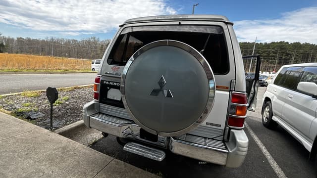 1993 Mitsubishi Pajero JDM car for sale — photo 7 of 7