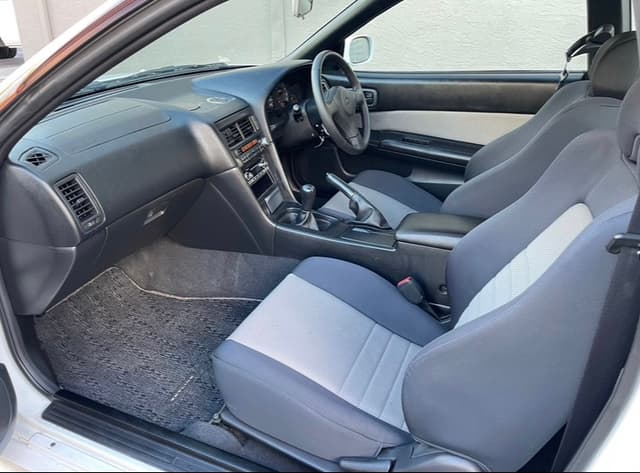 1998 Nissan Skyline JDM car for sale — photo 4 of 25