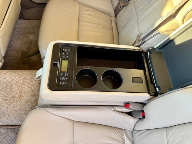 2000 Nissan Cedric JDM car for sale — photo 20 of 22