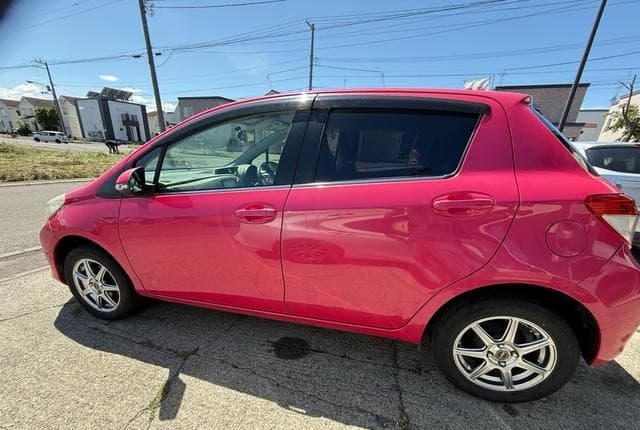 2011 Toyota Vitz JDM car for sale — photo 5 of 25