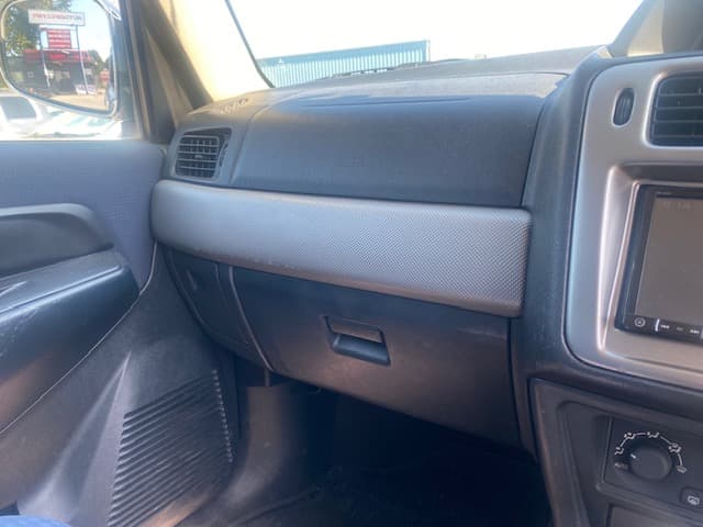 2006 Mitsubishi Pajero JDM car for sale — photo 21 of 25