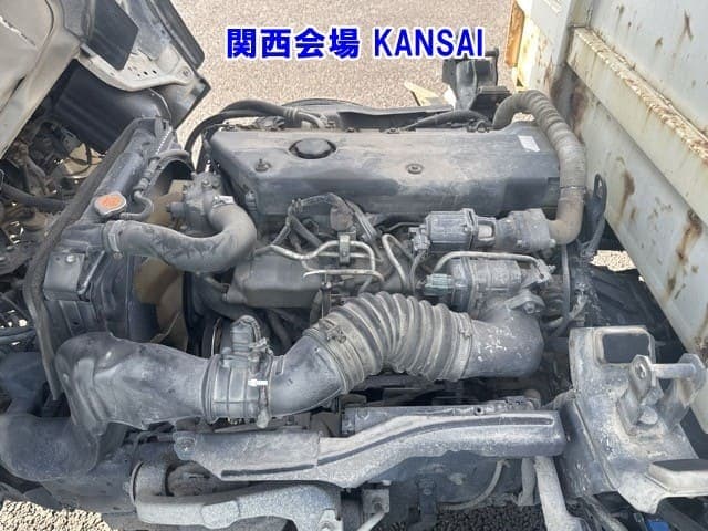 2005 Isuzu Elf JDM car for sale — photo 7 of 8