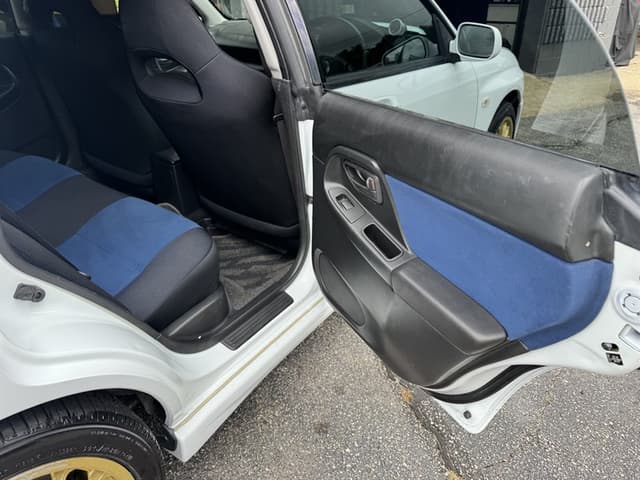 2001 Subaru Impreza JDM car for sale — photo 21 of 25