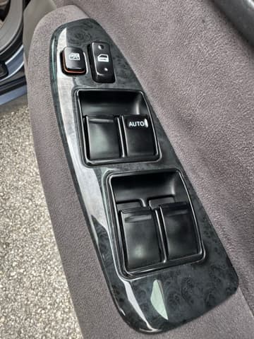 2000 Toyota Crown JDM car for sale — photo 22 of 24
