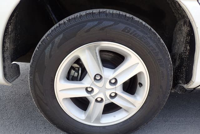 2001 Toyota Estima JDM car for sale — photo 11 of 25