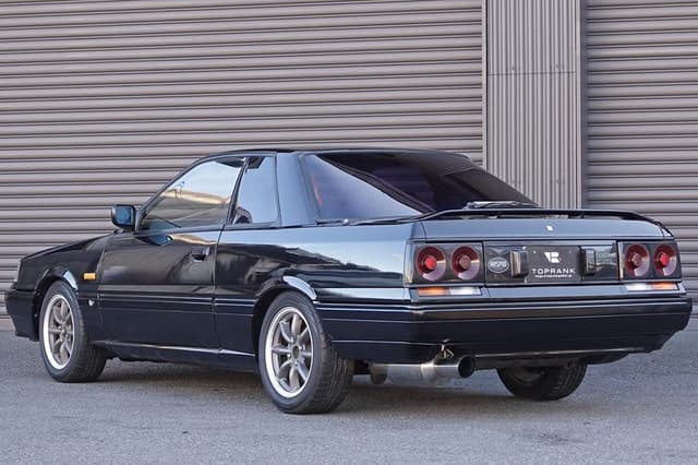 1987 Nissan Skyline JDM car for sale — photo 6 of 25