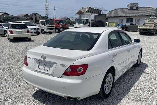 2004 Toyota Mark X JDM car for sale — photo 6 of 10