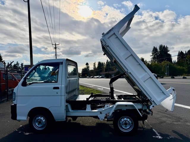 1999 Daihatsu Hijet JDM car for sale — photo 7 of 25