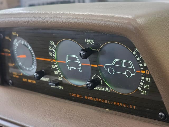 1987 Toyota Hilux Surf JDM car for sale — photo 23 of 25