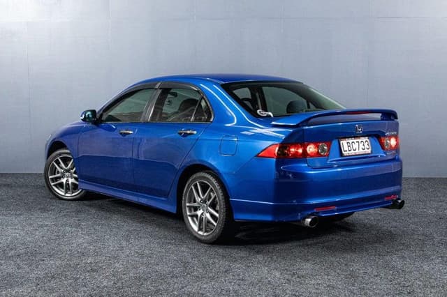 2005 Honda Accord JDM car for sale — photo 5 of 10