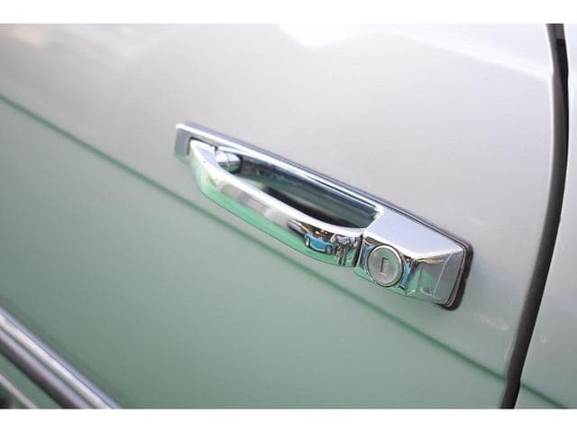 1979 Mercedes-Benz SL-Class JDM car for sale — photo 17 of 25