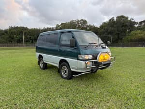 1996 Mitsubishi Delica JDM car for sale