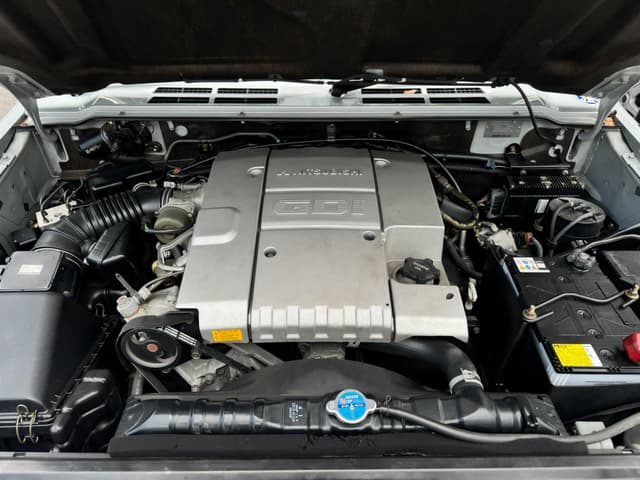 1996 Mitsubishi Pajero JDM car for sale — photo 20 of 21
