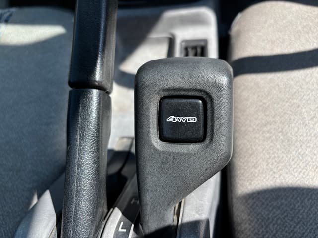 1997 Mitsubishi Minicab JDM car for sale — photo 18 of 25