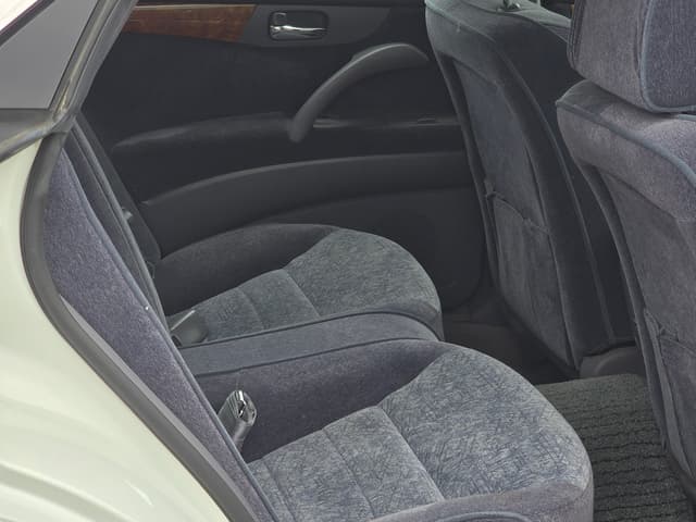 1999 Nissan Cedric JDM car for sale — photo 8 of 22
