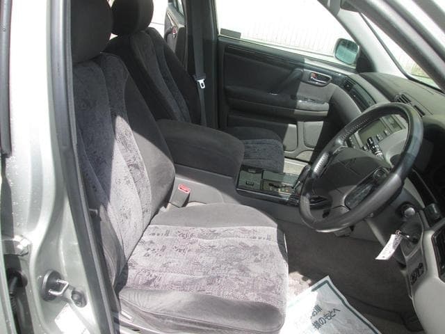 2000 Toyota Crown JDM car for sale — photo 12 of 23