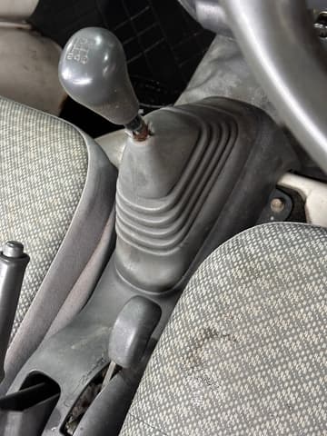 2005 Daihatsu Hijet JDM car for sale — photo 14 of 25