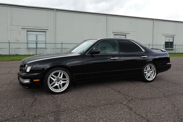 1999 Nissan Cedric JDM car for sale — photo 13 of 20