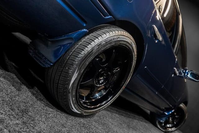 1990 Nissan Cefiro JDM car for sale — photo 12 of 17