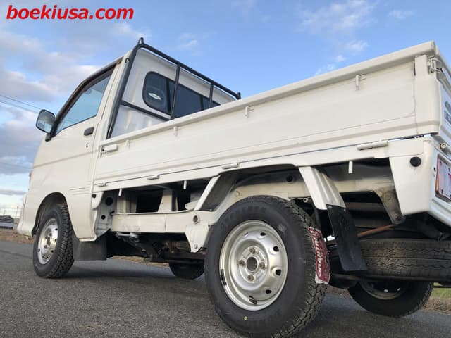 1999 Daihatsu Hijet JDM car for sale — photo 5 of 22