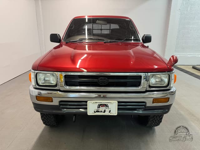 1992 Toyota Hilux JDM car for sale — photo 7 of 25