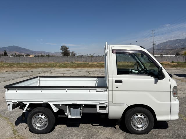2000 Daihatsu Hijet JDM car for sale — photo 8 of 10