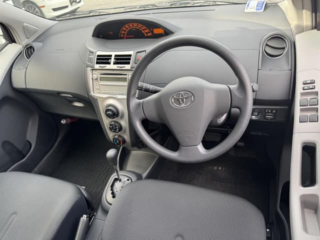 2009 Toyota Vitz JDM car for sale — photo 10 of 19