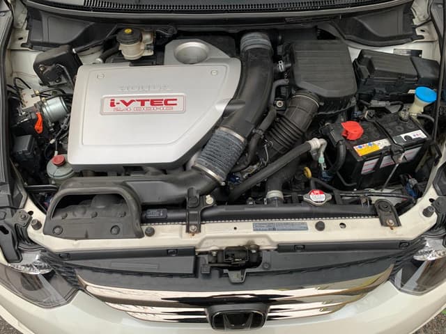 2004 Honda Odyssey JDM car for sale — photo 16 of 22