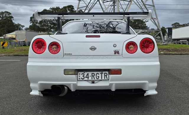 1999 Nissan Skyline JDM car for sale — photo 8 of 10