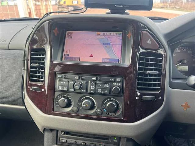 2000 Mitsubishi Pajero JDM car for sale — photo 24 of 25