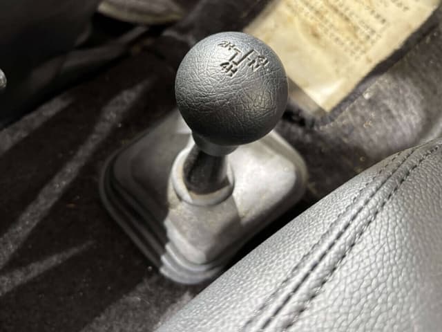 1991 Suzuki Jimny JDM car for sale — photo 16 of 25