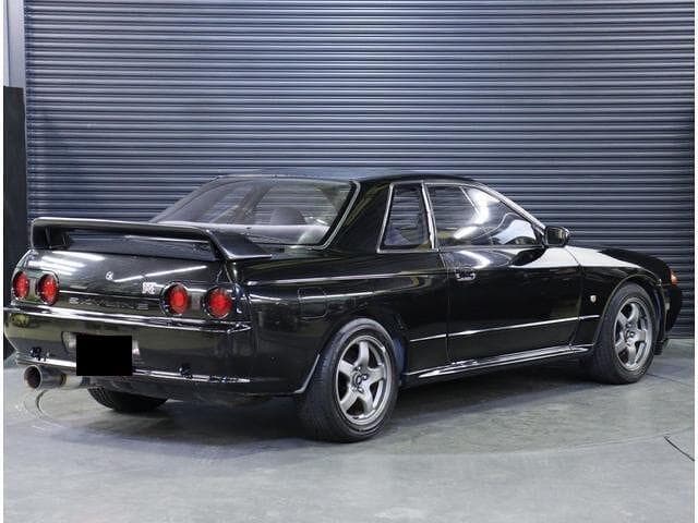 1990 Nissan Skyline JDM car for sale — photo 3 of 10