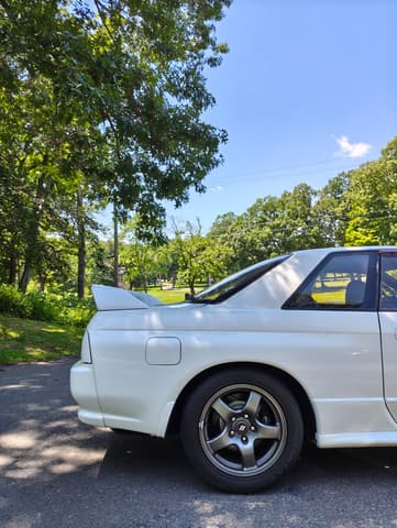 1991 Nissan Skyline JDM car for sale — photo 4 of 25