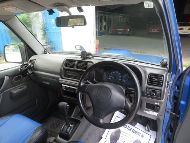 2001 Suzuki Jimny JDM car for sale — photo 11 of 24