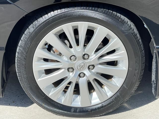 2012 Toyota Vellfire JDM car for sale — photo 11 of 25