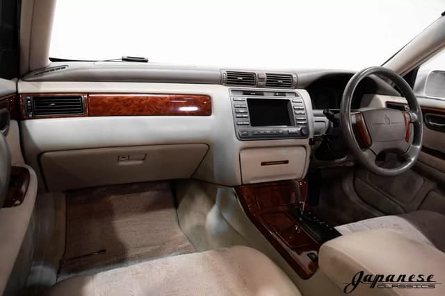 2000 Toyota Crown JDM car for sale — photo 9 of 25