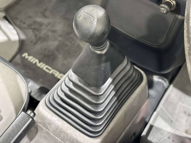 1991 Mitsubishi Minicab JDM car for sale — photo 12 of 25
