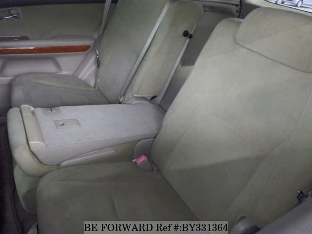 2004 Toyota Harrier JDM car for sale — photo 5 of 6