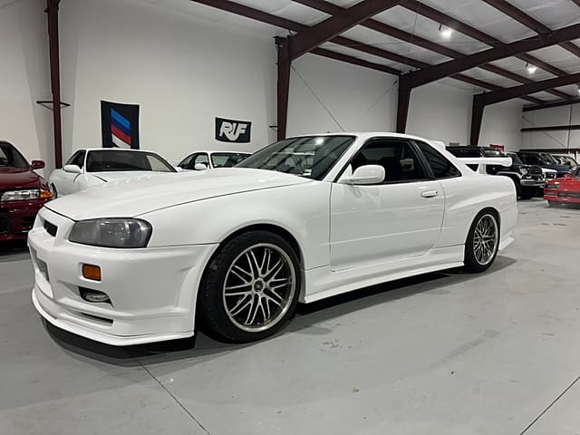 2000 Nissan Skyline JDM car for sale — photo 11 of 17