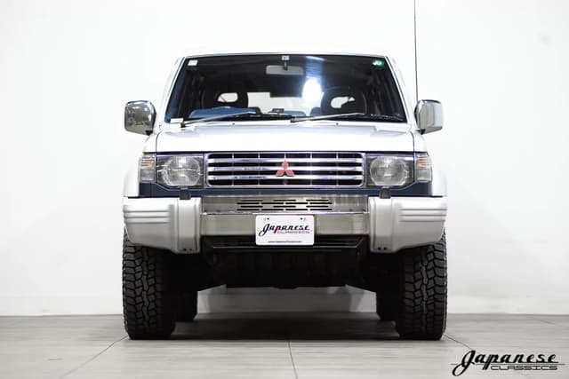 1992 Mitsubishi Pajero JDM car for sale — photo 2 of 25