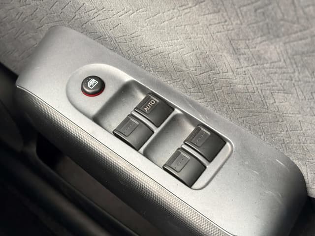 2001 Honda Fit JDM car for sale — photo 18 of 25