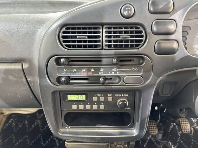 1996 Daihatsu Hijet JDM car for sale — photo 17 of 25