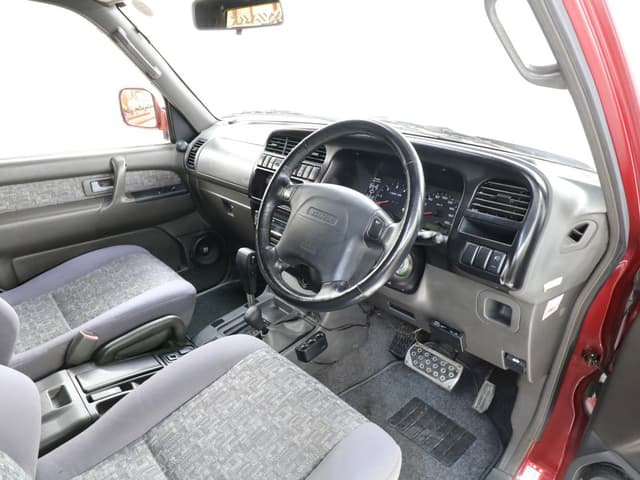 1998 Isuzu Bighorn JDM car for sale — photo 9 of 25